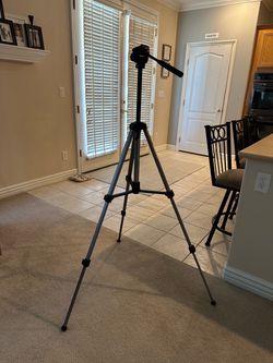 Tripod - video cam corder adjustable tripod