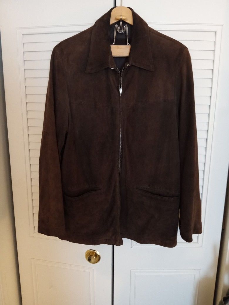 Canali brown suede jacket
Made in Italy 
Great condition 
