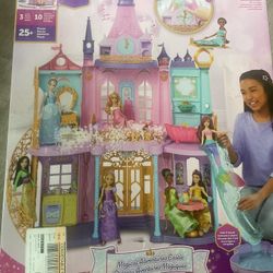 Disney Princess Magical Adventures Castle