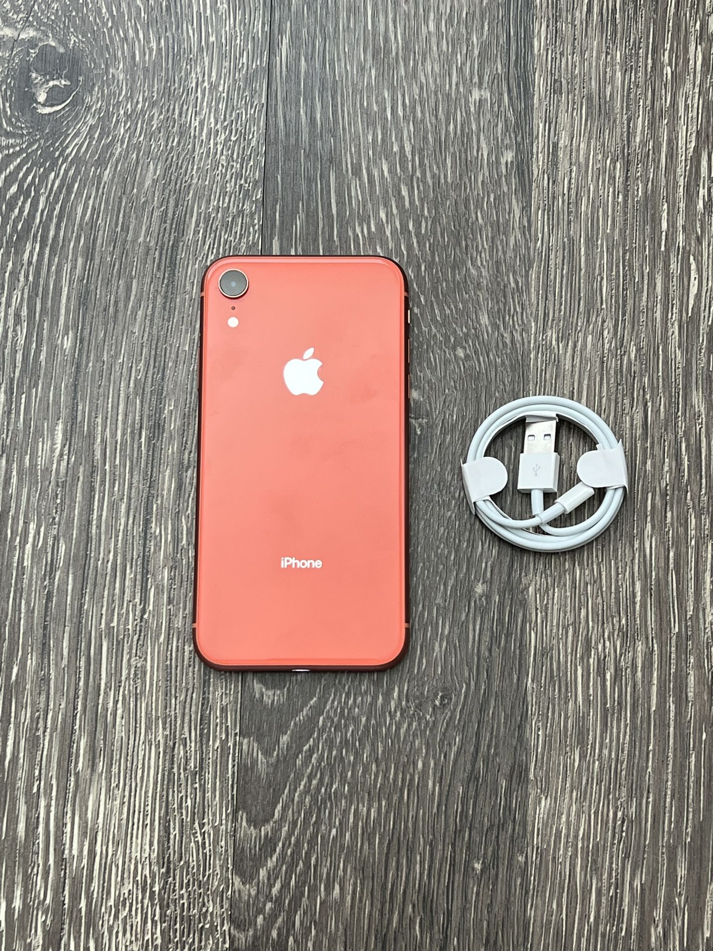 iPhone XR Coral UNLOCKED FOR ANY CARRIER!