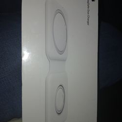 Apple Mag Safe Duo Wireless Charging For IPhone And Apple Watch