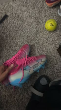 NEWLY RELEASED UA CLEATS SIZE 13.5