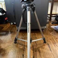 Merkury Innovations Tripod with Carry Bag