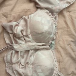 Baby pink padded cropped top