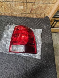 Tail light