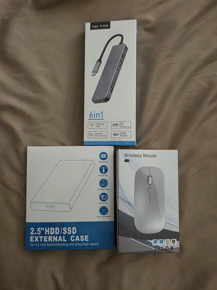 Toshiba 500gb Sata Hd, External Case, Wireless Mouse, And 6 In 1 Hubs