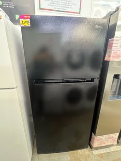 Season Black Top-Freezer Refrigerator
