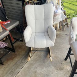Rocking Chair 