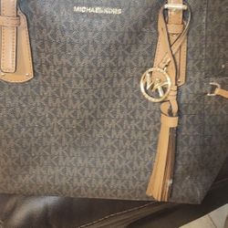 Original Mchael Kors Purse And  Matching Size 8 Sandals