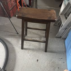 Counter Height Bar Stools. - Ok Condition. 