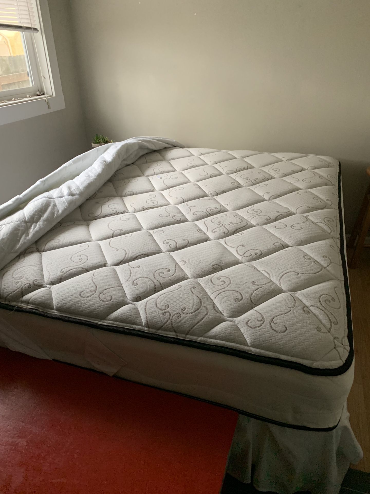 Sealy Double mattress with box spring and frame!