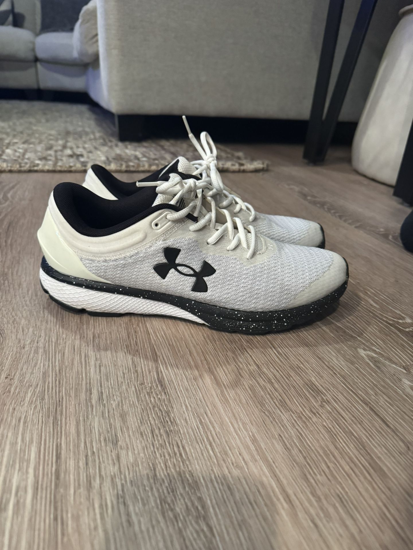 Men’s Under Armor Shoes Size 10
