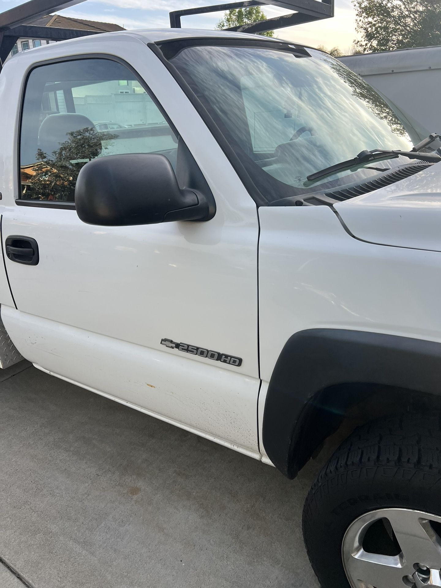 99-06 gmc sierra or Chevrolet Silverado mirrors