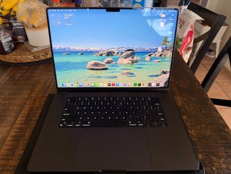 MacBook Pro 16" M4 Pro — 24GB RAM, 512GB SSD — Like New, Only 9 Battery Cycles