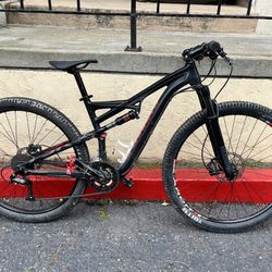 2014 Specialized Camber FSR 26” Mountain Bike