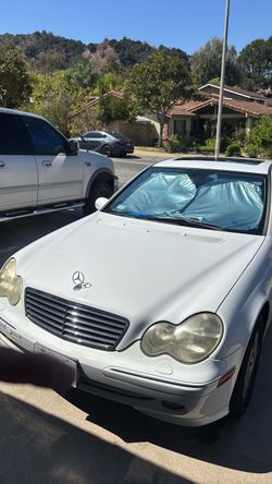 2001 C320 Mercedes  Signature 143,000