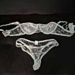 Panty and bra set Size: S