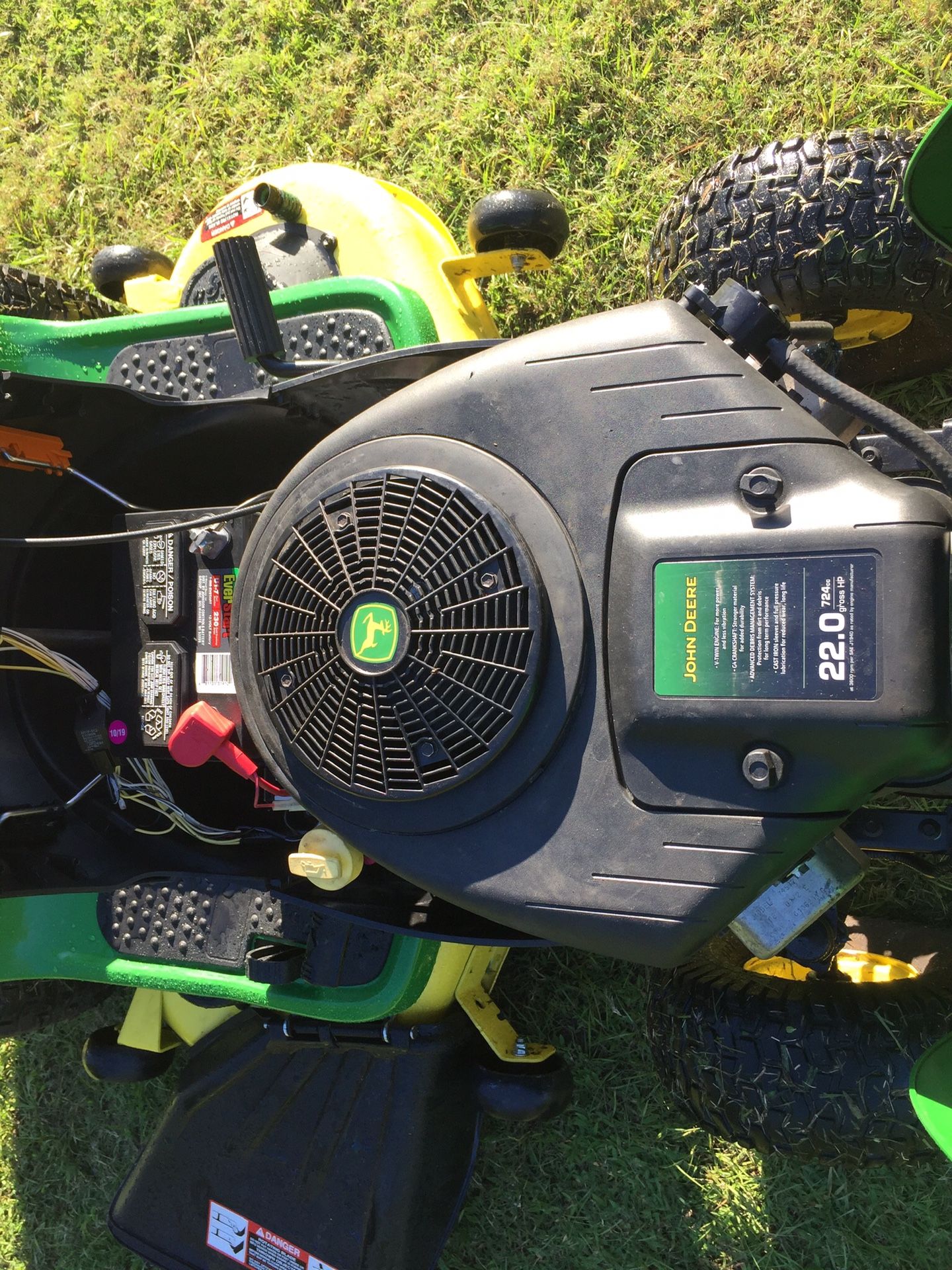 John Deere D140 48” Riding Lawn Mower for Sale in New Smyrna Beach, FL