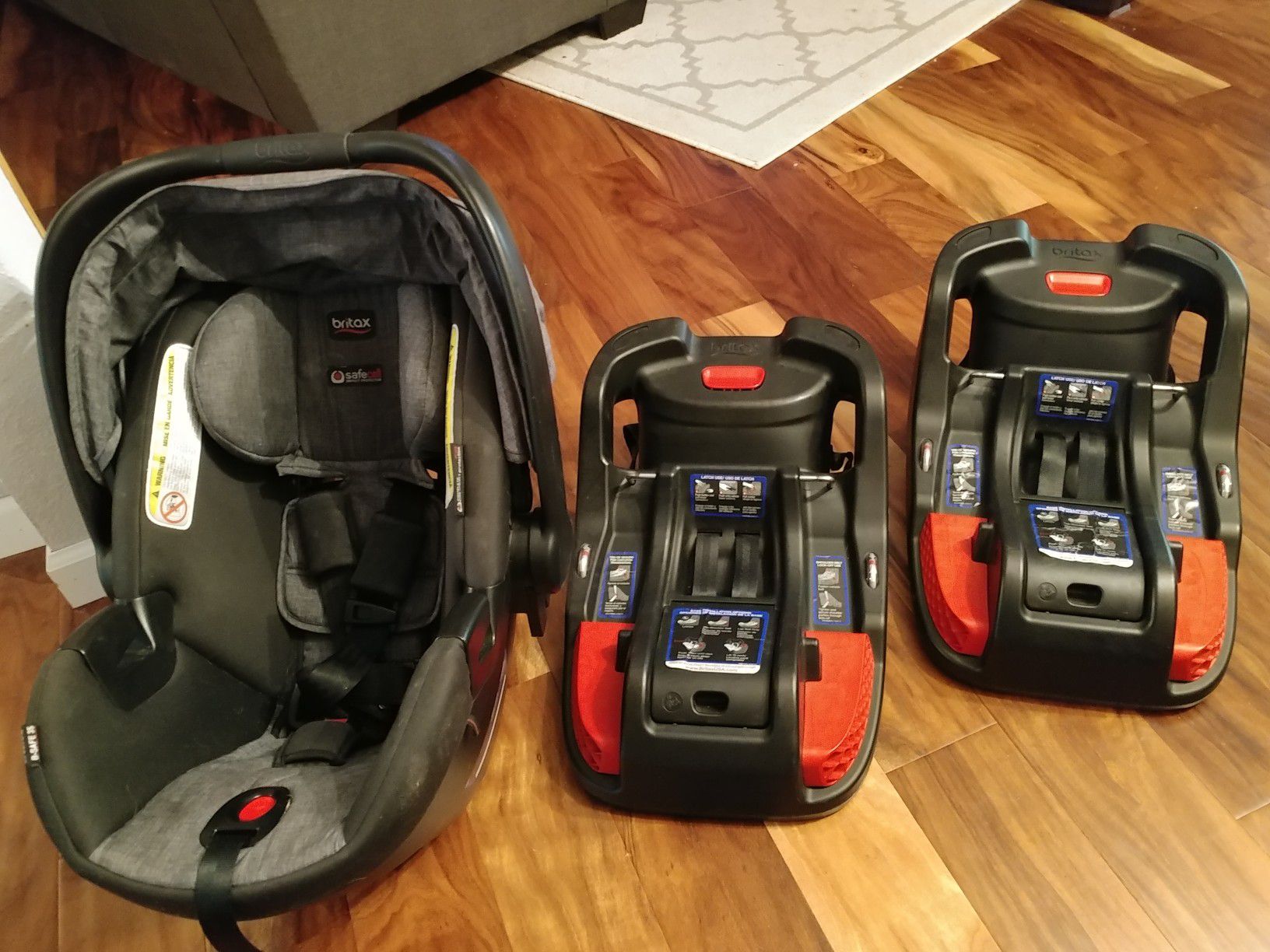 Britax B-Safe 35 Car Seat and 2 Bases