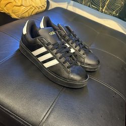 Black Adidas Never Worn Size 6
