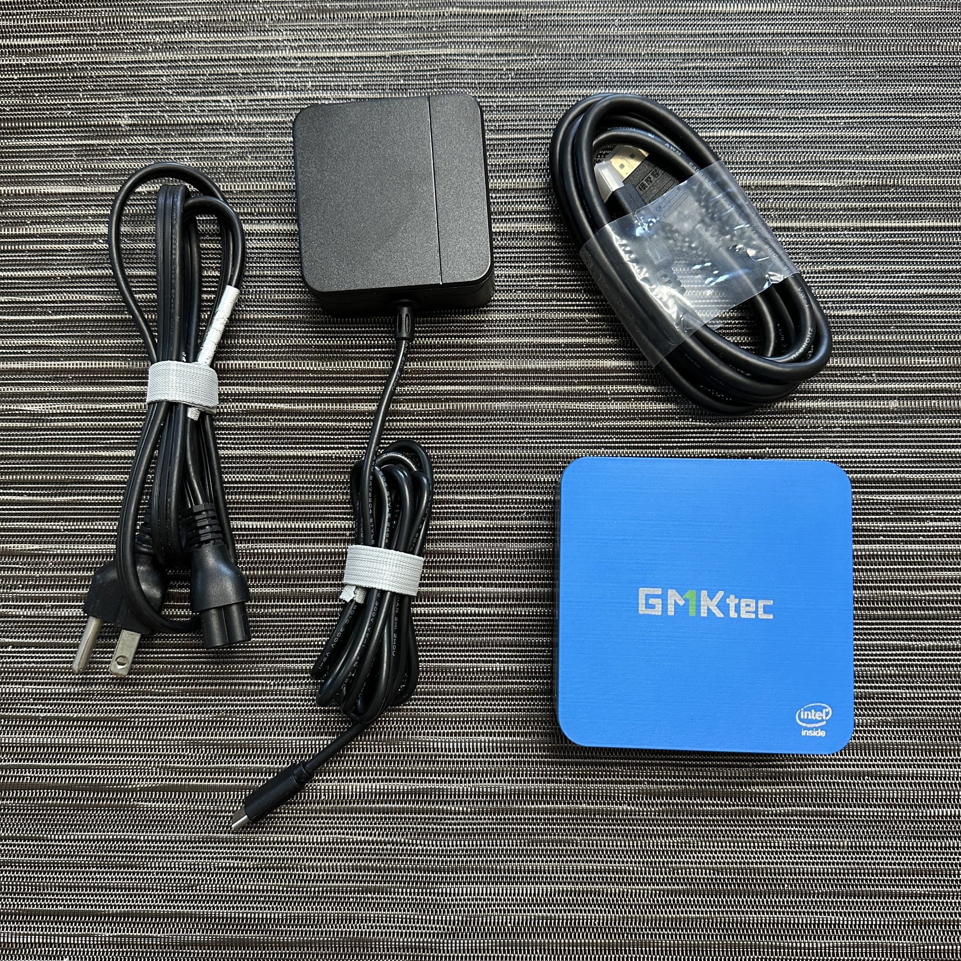 Windows 11 Mini PC