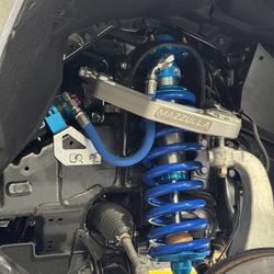 King 2.5s W/ Adjusters And Muzzulla UCA