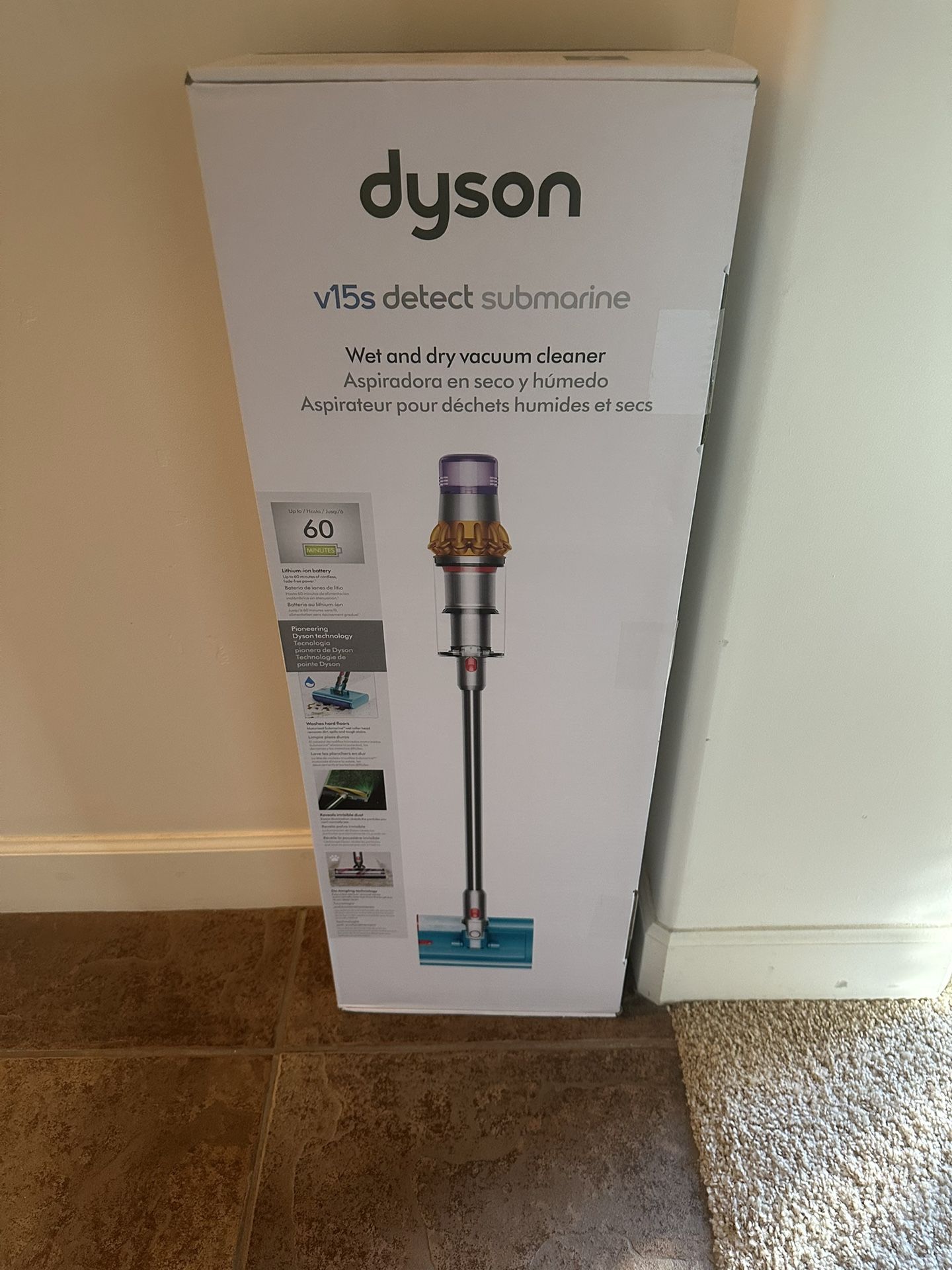 Dyson V15s detect submarine