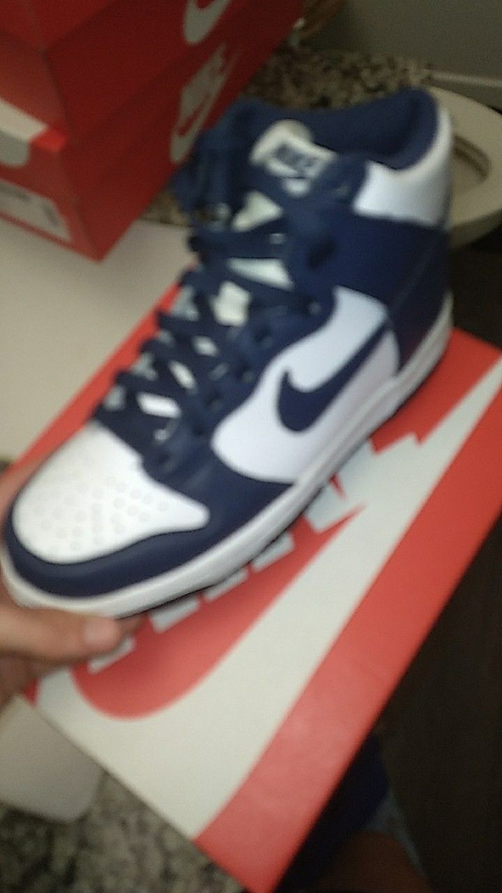 Dunk High Midnight Navy Size 5y