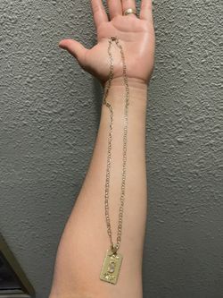Gold Chain With Pendant