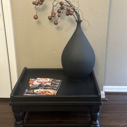 Ethan Allen Farmhouse  Stand 