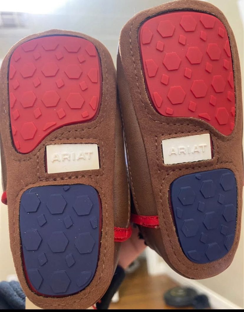 Baby Shoes 