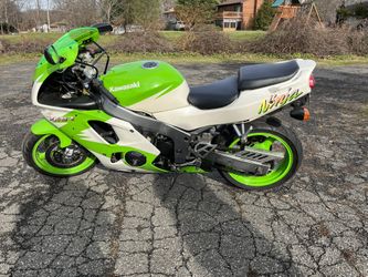 Ｋ 1995 Kawasaki Ninja Zx-6r for Sale in White Plains, NY - OfferUp