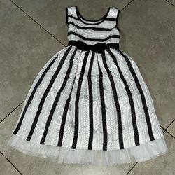 Jona Michelle Girl’s Black and White Textured Dress, Size 6