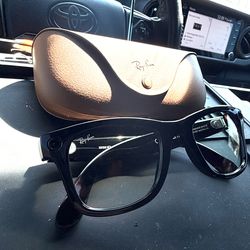 Light Removal For Meta Glasses