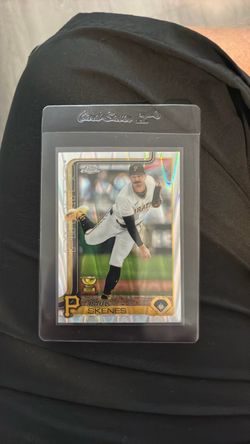 Pittsburg Pirates Topps Chrome wave refractor rookie Paul Skenes