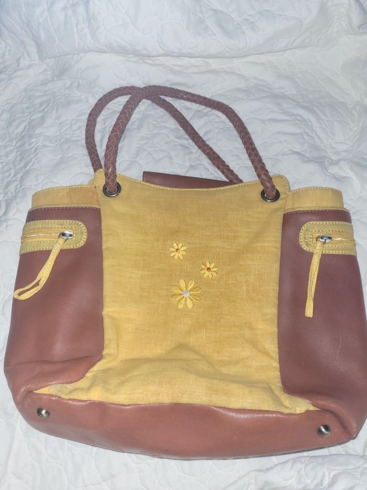 Vintage NAN Linen And Leather Bag w/ Daisy Detail