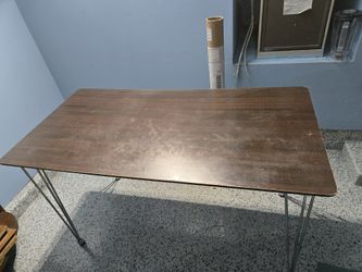 2 Feet × 4 feet sturdy Table