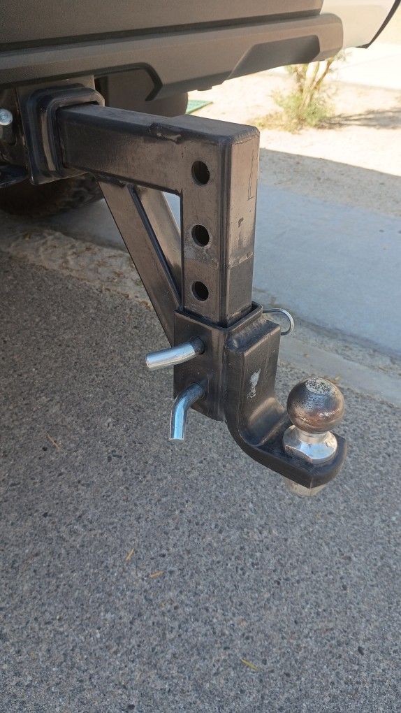 8-in Drop Hitch