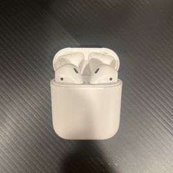 AirPods Barely Used Great Condition