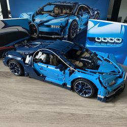 Lego Technic Bugatti Chiron 42083