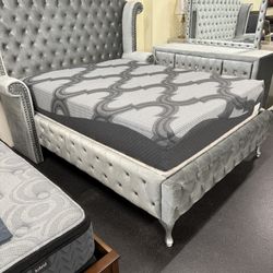 Queen Bed Room Set( Queen Bed Frame, Dresser, Mirror, 1 Night Stand) ON SALE