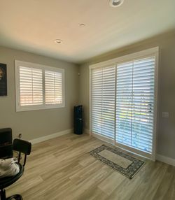 FREE Plantation Shutters (ESTIMATES & SAME DAY PRICING)- Custom, Hard Wood, Interior Window Treatments. Persianas de Madera. Se Habla Espanol.