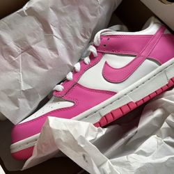 Pink dunks