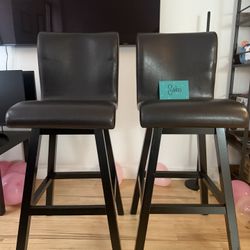 2x Genuine Leather Bar Stools 