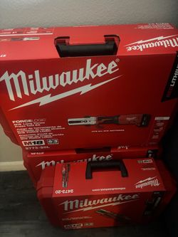 Milwaukee M18 Force Logic Long Throw Press Tool Kit