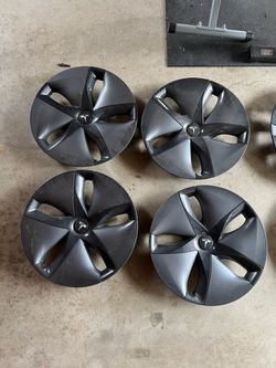 Tesla wheel covers hubcaps