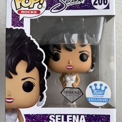 Selena White Grammy Dress Funko Po