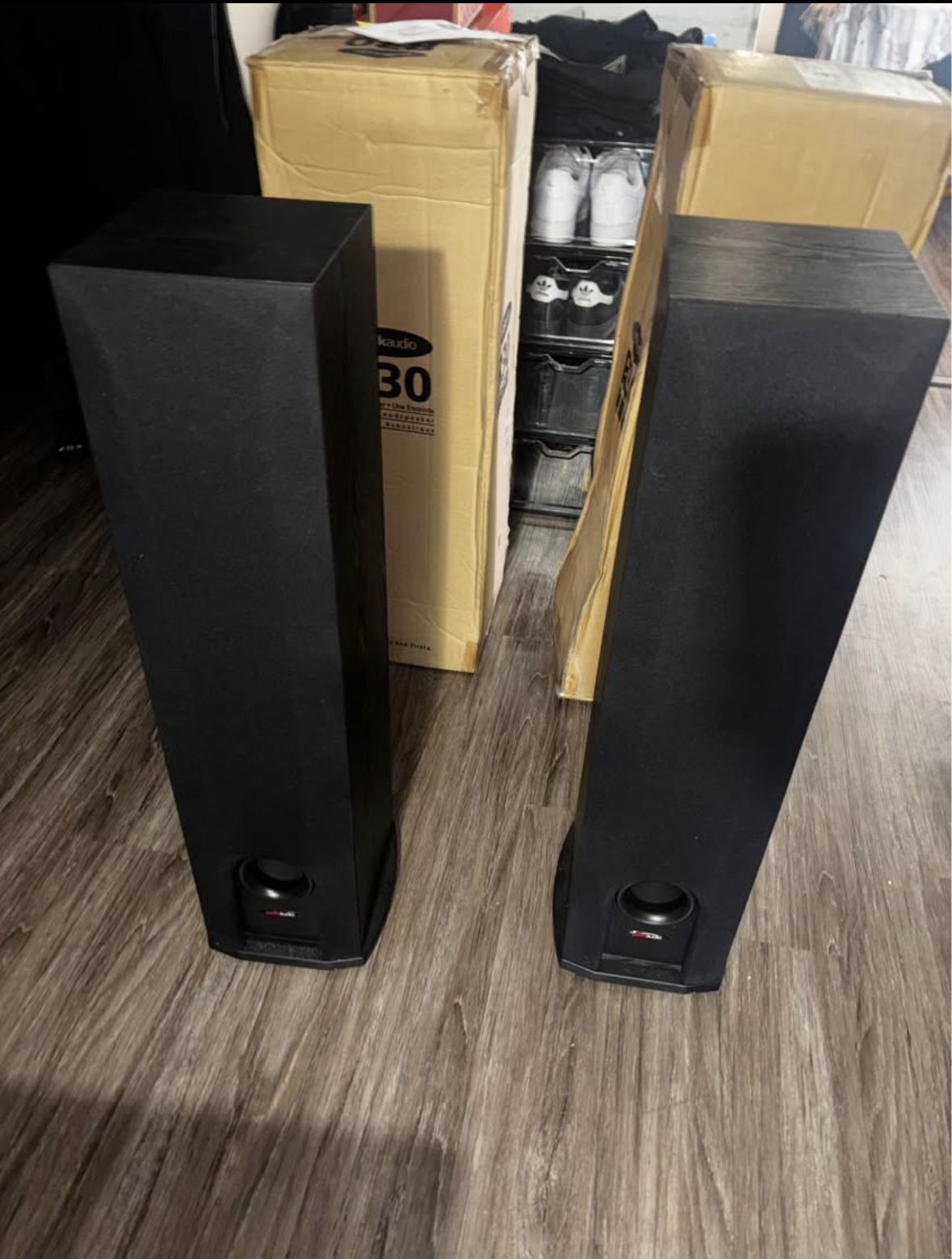 Polk Audio R30 Tower Speakers