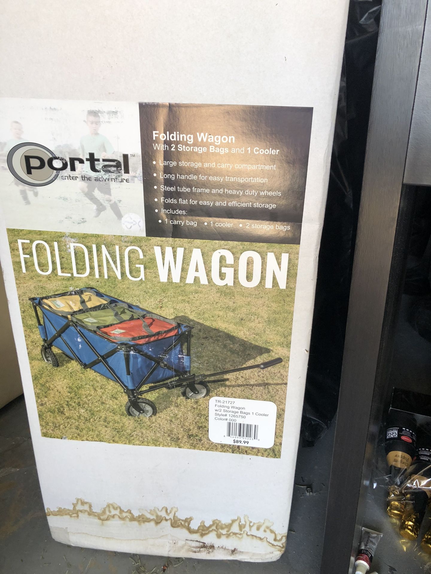 Folding wagon w/ two storage bags and a cooler!