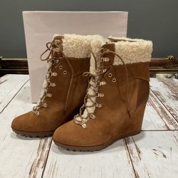 NIB JUST FAB ERLEEN LACE UP WEDGE ANKLE BOOTS
